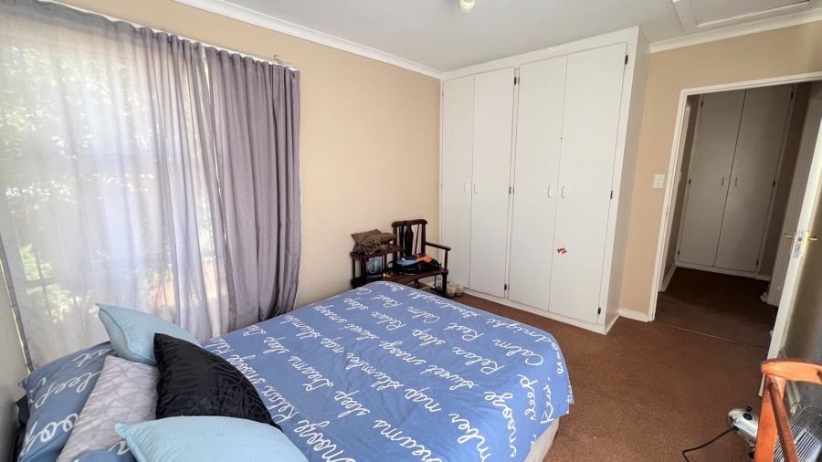 2 Bedroom Property for Sale in Langenhovenpark Free State